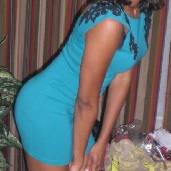 🎉HOST PICK🎉MOTEL ROCKS 👗 Blue Embroidered Dress - Picture 6 of 7